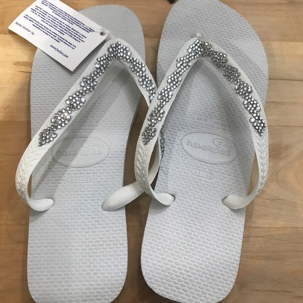 Havania’s FLIP FLOPS NEW NOT MADE ANY MORE/NWOT